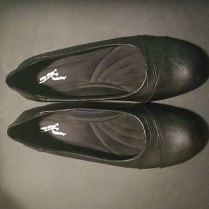 Easy Street black flats